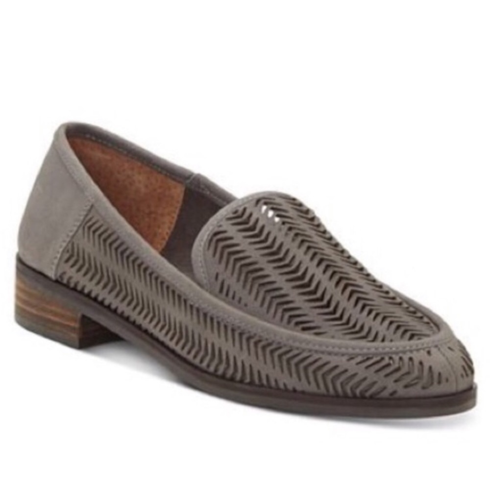 NEW Lucky Brand Camdyn Minimalist Cut Out Leather Loafer Flats 6 - Picture 2 of 10